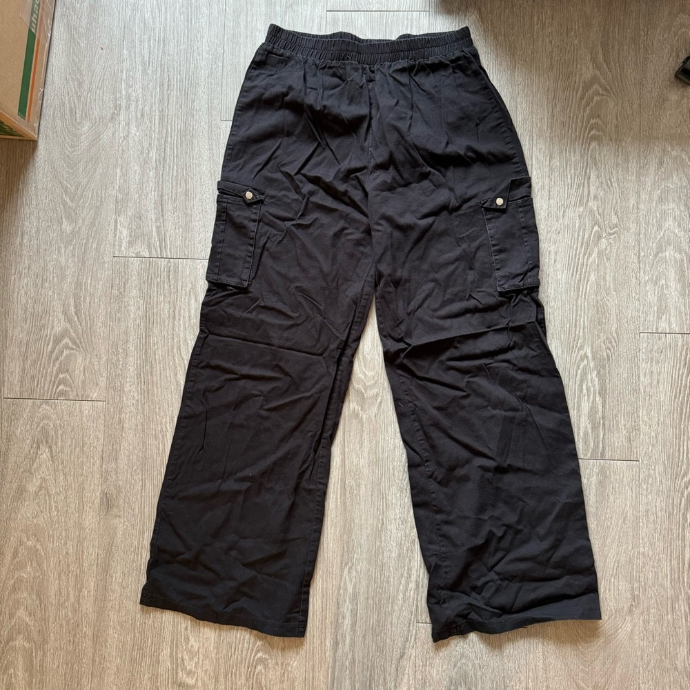 Prettylittlething Black Cargo Pants